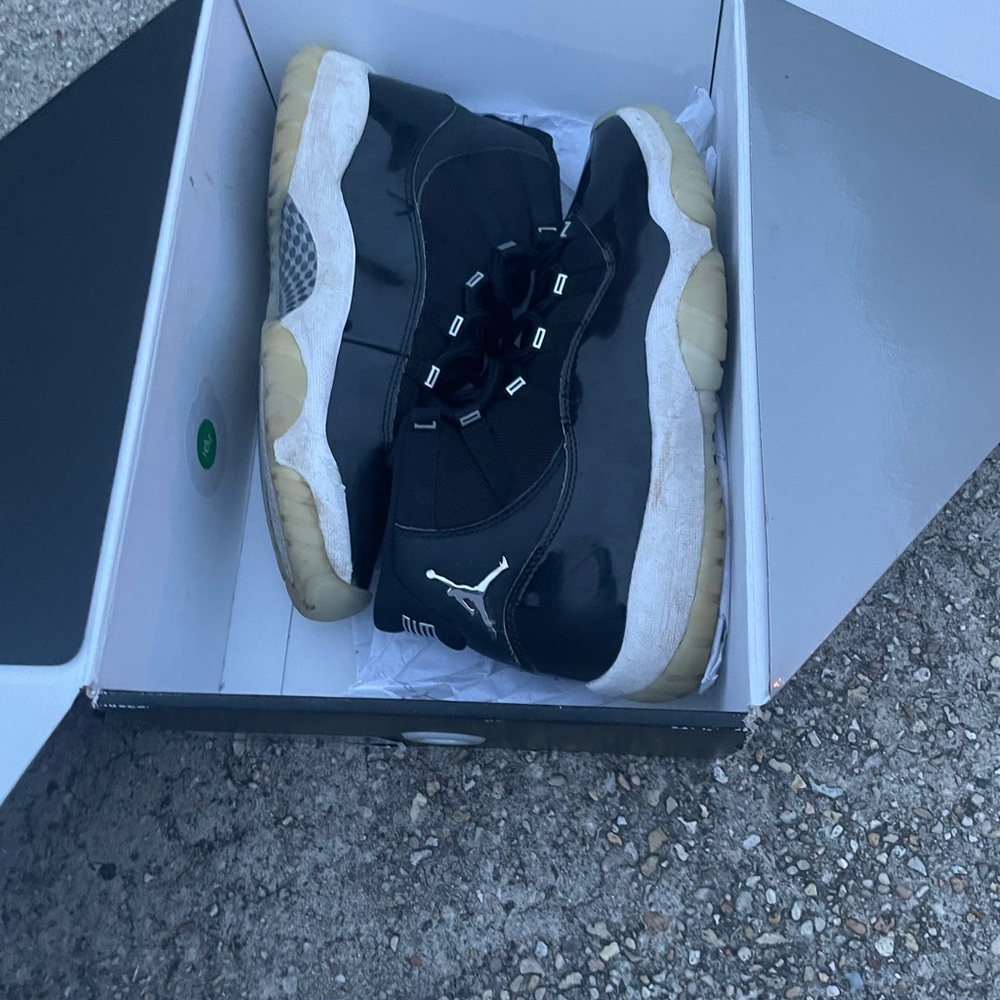 Air jordan 11 25th anniversary jubilee/ used/ good condition box
